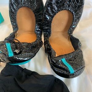 Black Tieks